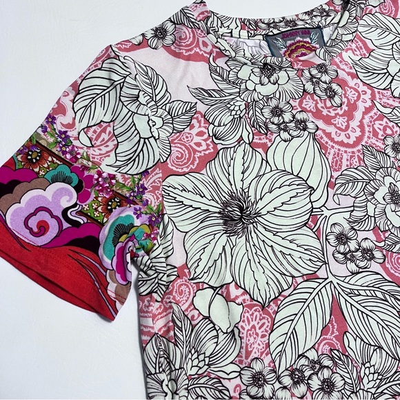 Johnny Was Janie Favorite Sketched Floral Bamboo Knit Jersey Tee Size Small - Picture 4 of 9